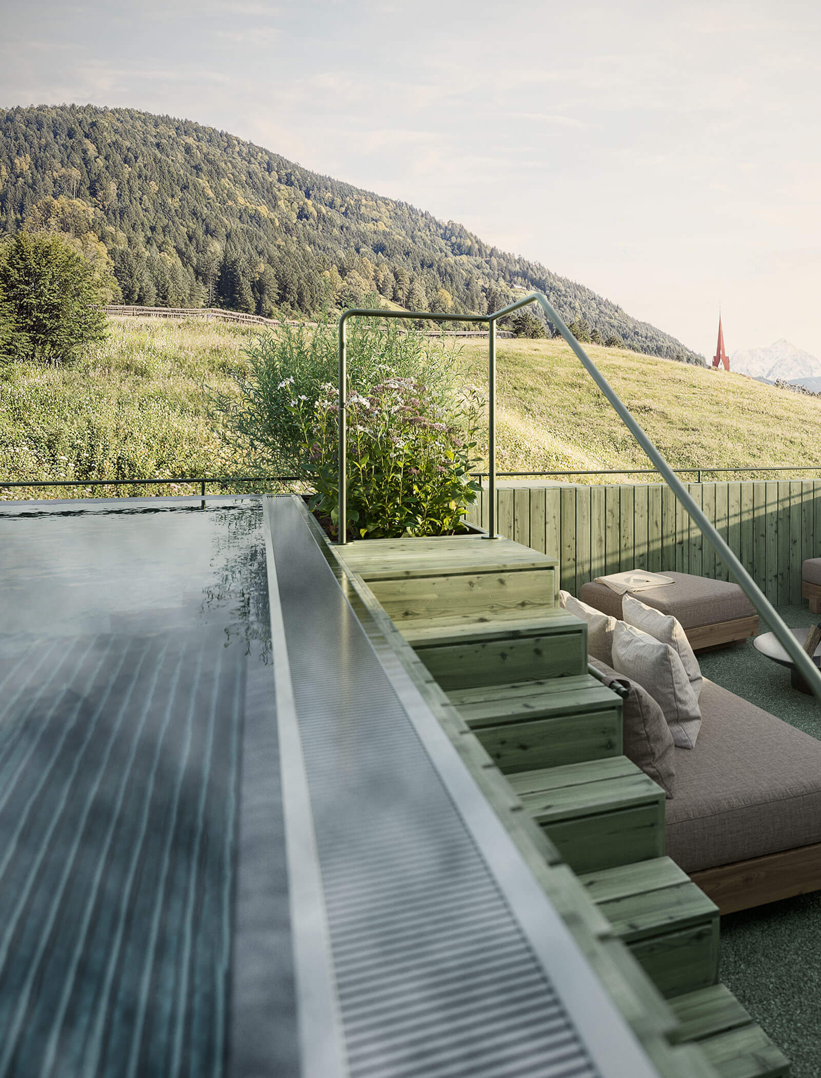 Ein moderner Außenpool mit Holztreppen bietet einen Blick auf eine grasbewachsene Wiese und eine bewaldete Berglandschaft. - Ansitz Toldt Dolomites Village